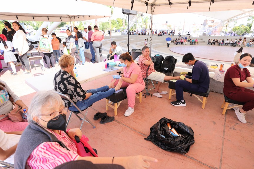 Llevan salud y empleo a Valle de los&nbsp;Molinos.