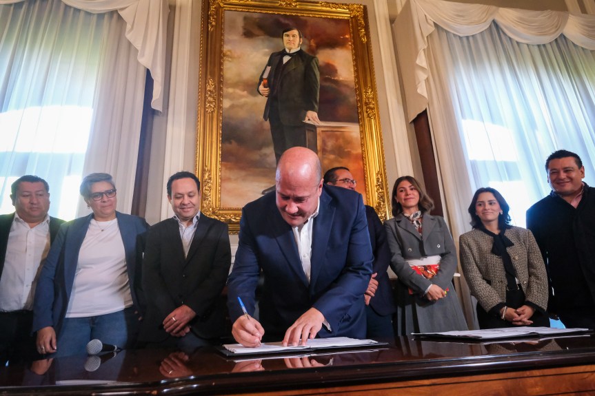 Alfaro exige justicia&nbsp;fiscal.