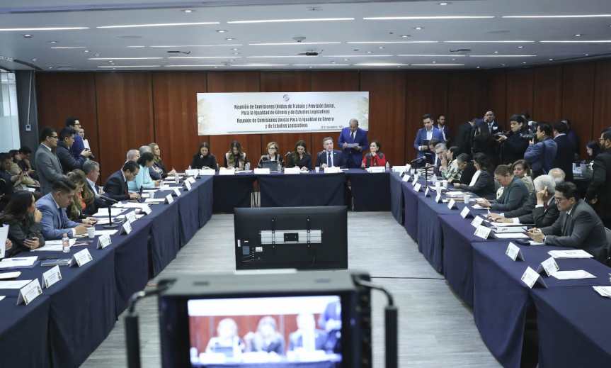 El Senado avala la desaparición del INAI y seis órganos autónomos&nbsp;más.