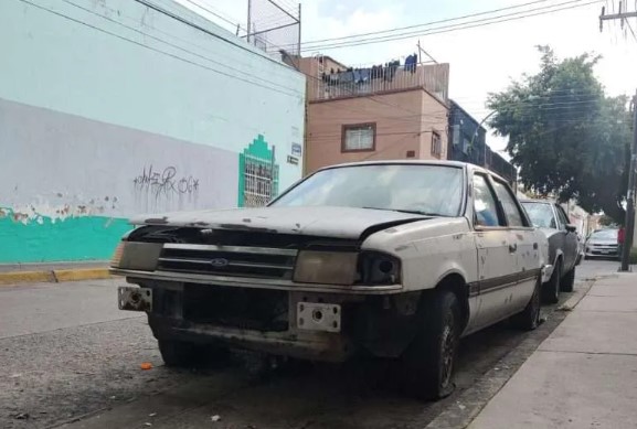 Retiran vehículos abandonados en&nbsp;Tlaquepaque.
