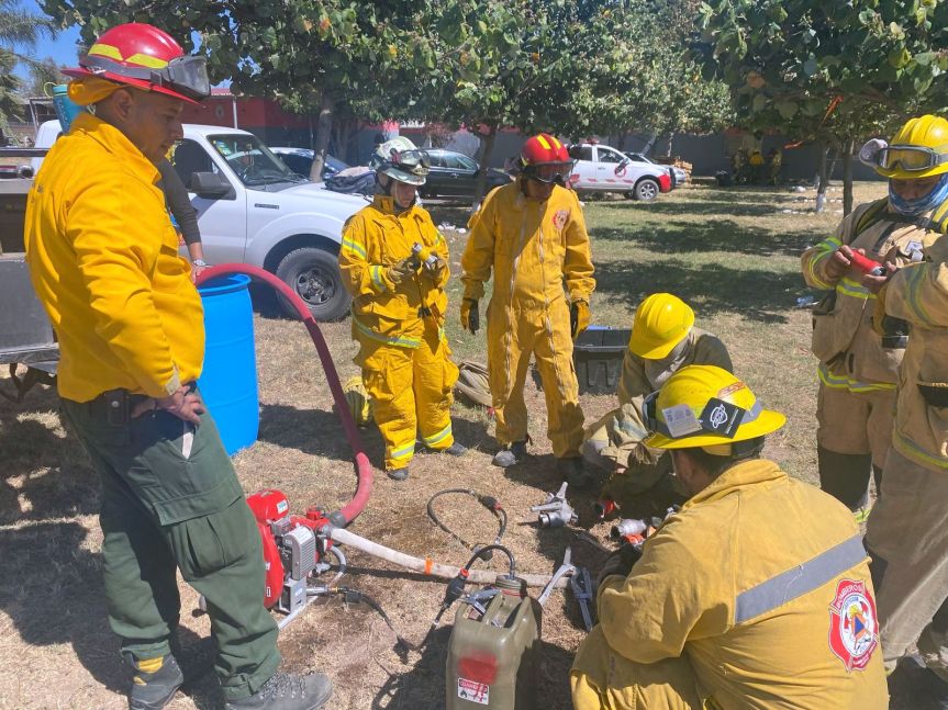 Realizan capacitación para combatir incendios&nbsp;forestales.