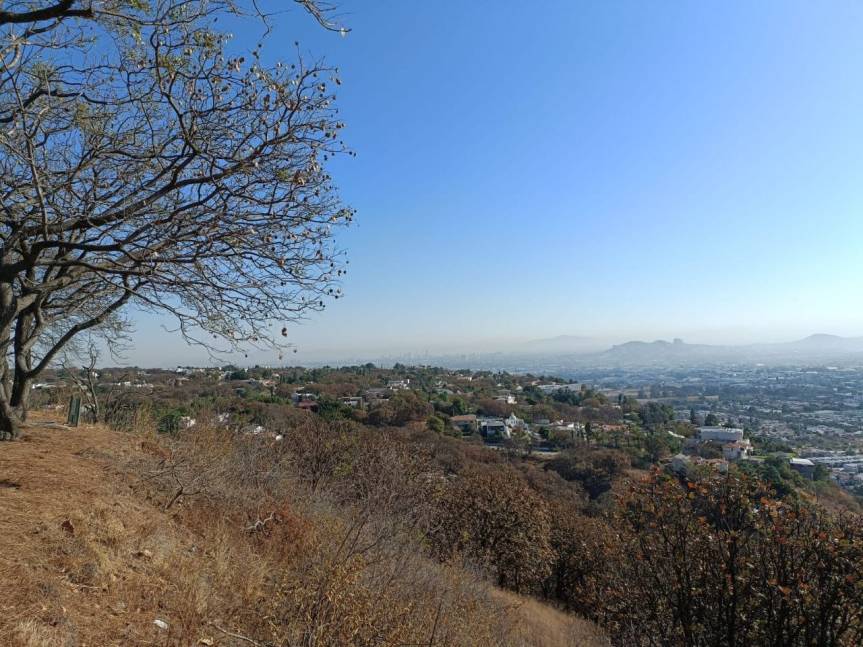 Continúa alerta atmosférica en Tlajomulco por incendio en Santa&nbsp;Anita.