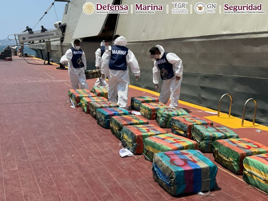 Aseguran 1.8 toneladas de cocaína y detiene a cinco&nbsp;personas.