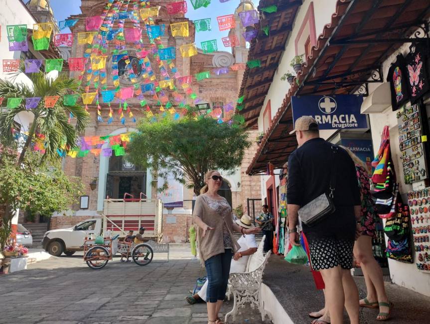 Puerto Vallarta registran repunte&nbsp;turístico.