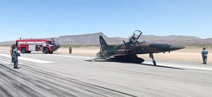 Falla en aeronave obliga a abandonar la&nbsp;pista.