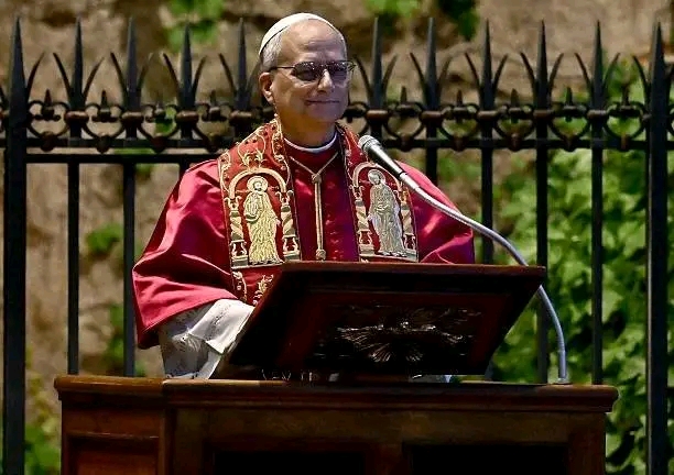 Llama al amor como remedio ante el&nbsp;egoísmo.