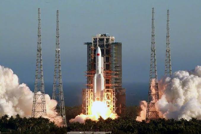 Prueba la entrega de paquetes mediante cohete&nbsp;reutilizable.