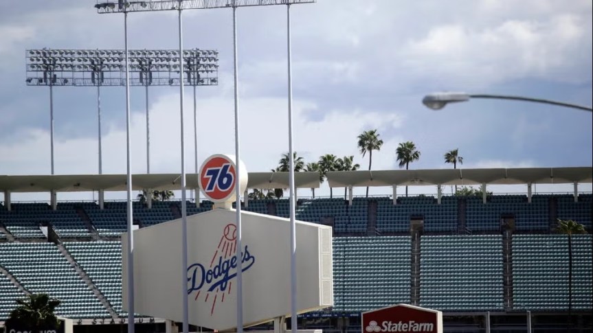 Dodgers batea a agentes migratorios de su&nbsp;estadio.
