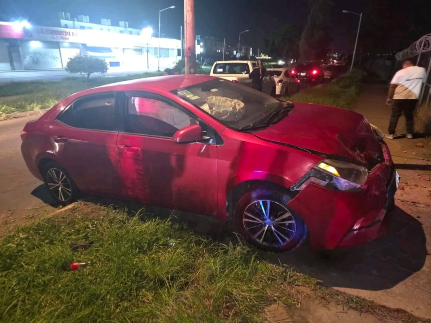Capturan a dos tras violento robo de&nbsp;auto.