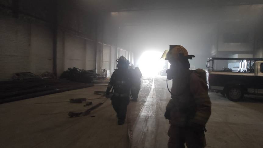 Sofocan incendio en taller de&nbsp;Tlajomulco.