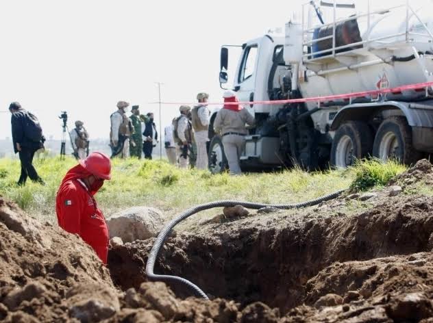 Condenan a exfuncionarios de Pemex por&nbsp;huachicoleo.