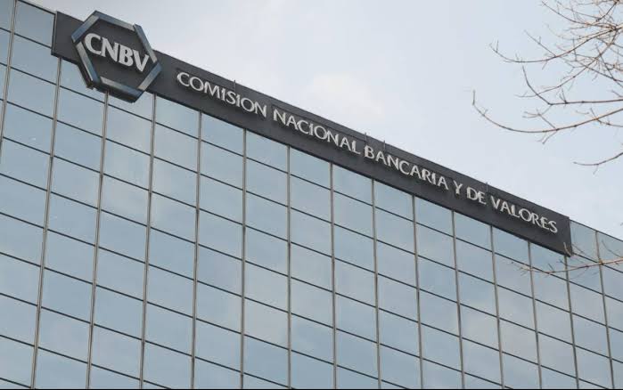 Sancionan a tres instituciones señaladas por lavado de&nbsp;dinero.