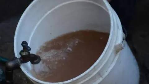 Exigen descuentos en agua sucia o sin&nbsp;servicio.