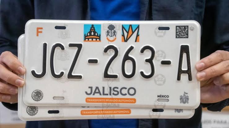 Piden dotar placas sin exigir verificación&nbsp;vehicular.