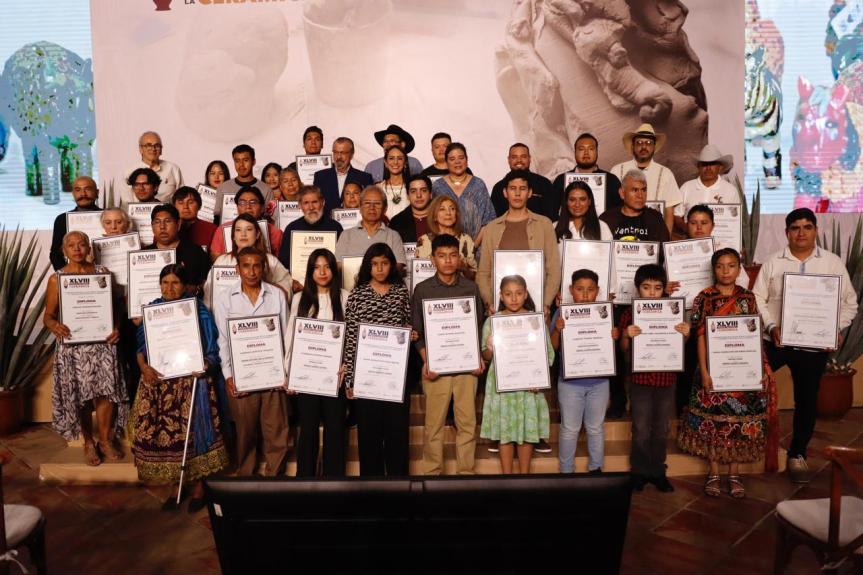 Entregan el Premio Nacional de la&nbsp;Cerámica.