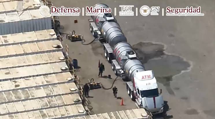 Aseguran casi 1.9 millones de litros de hidrocarburo y un&nbsp;arsenal.