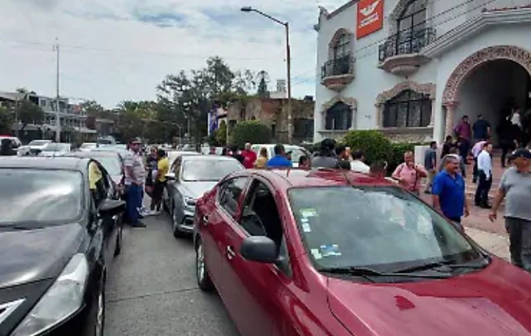 Conductores de plataforma exigen ser&nbsp;escuchados.