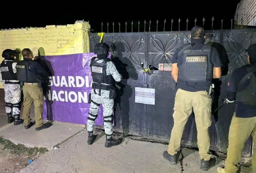 Cateo en Encarnación de Díaz deja arsenal y vehículos&nbsp;robados.