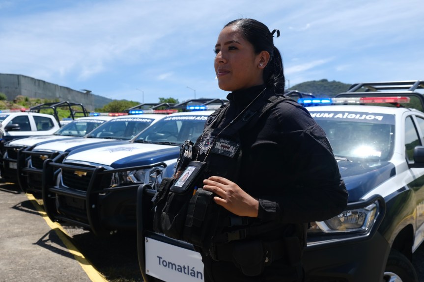 Entregan patrullas a municipios de&nbsp;Jalisco.