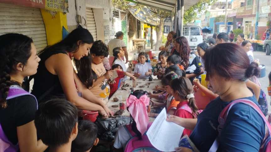 Talleres de barro fortalecen identidad&nbsp;cultural.