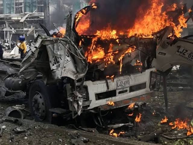 Ataques en Colombia dejan 18 muertos y decenas de&nbsp;heridos.