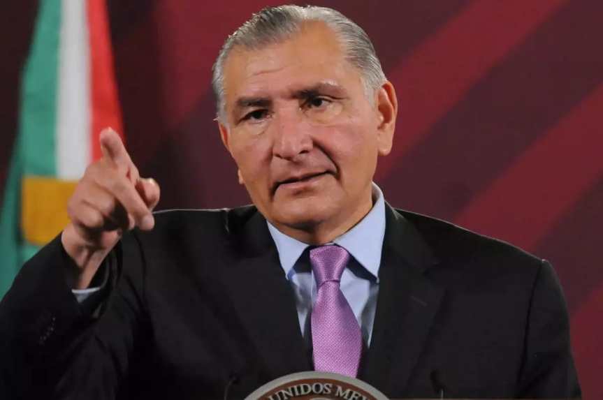 Rechaza vínculos con empresario y acusa campaña de&nbsp;desinformación.