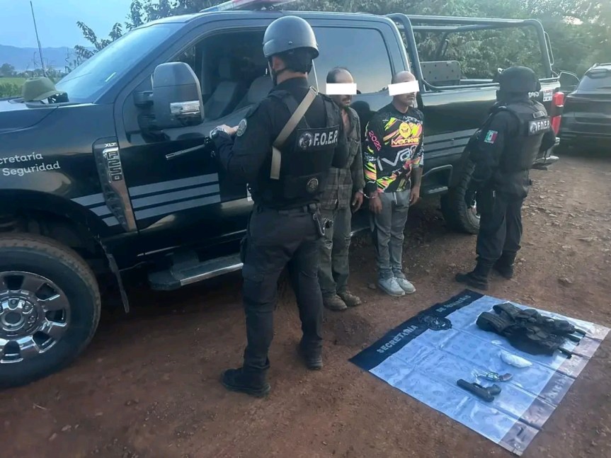 Caen con droga y vehículo robado en San Juanito de&nbsp;Escobedo.