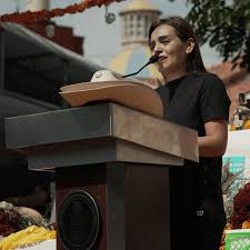 Viuda del Alcalde de Uruapan se Reúne con Sheinbaum en Palacio&nbsp;Nacional.