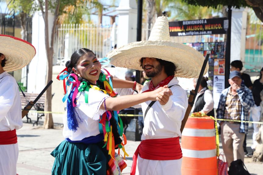 Conmemoran con desfile a la Revolución&nbsp;Mexicana.
