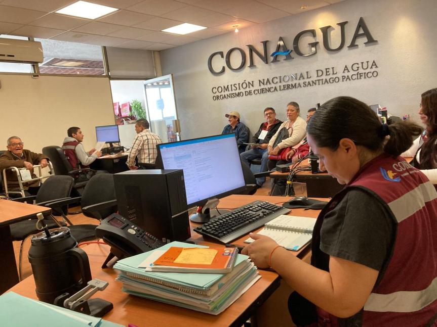 Alertan por falsos gestores de trámites de&nbsp;agua.