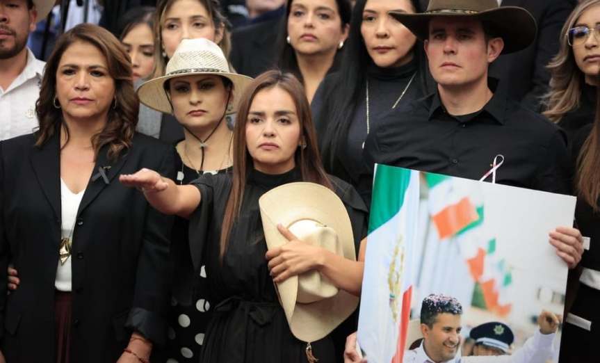 Toma protesta la viuda de Carlos Manzo como alcaldesa de&nbsp;Uruapan.