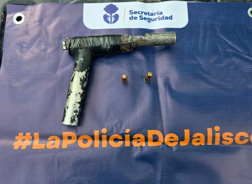Detenidos dos hombres con arma&nbsp;hechiza.