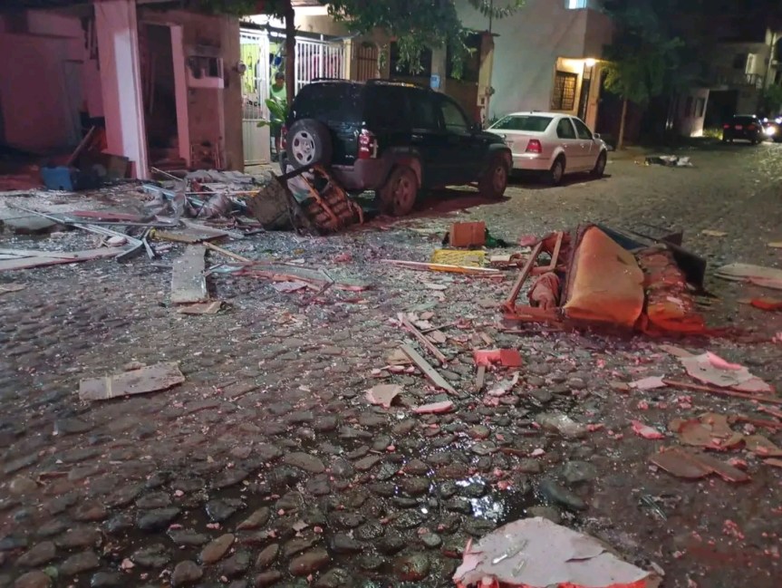 Explosión por acumulación de gas deja una persona&nbsp;lesionada.