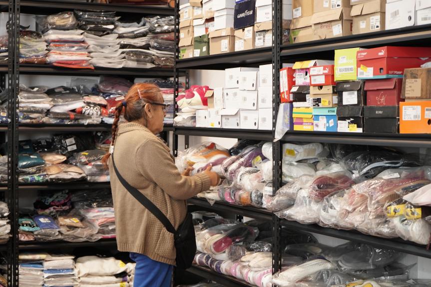 Inauguran banco de ropa y&nbsp;alimentos.