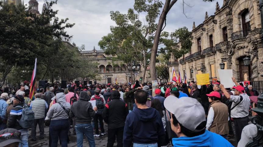 Marchan contra el «Tarifazo» al transporte&nbsp;público.