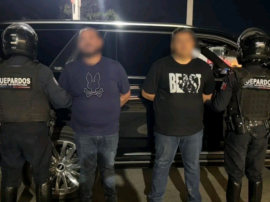 Dos hombres detenidos por portación de arma de&nbsp;fuego.