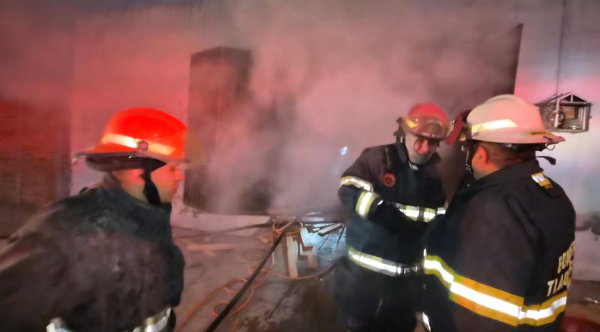 Controlan incendio en carpintería de&nbsp;Tlaquepaque.